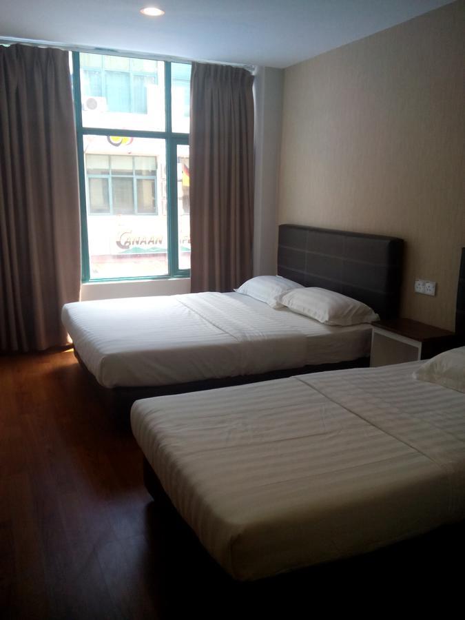 M Empire Motel Miri Kültér fotó